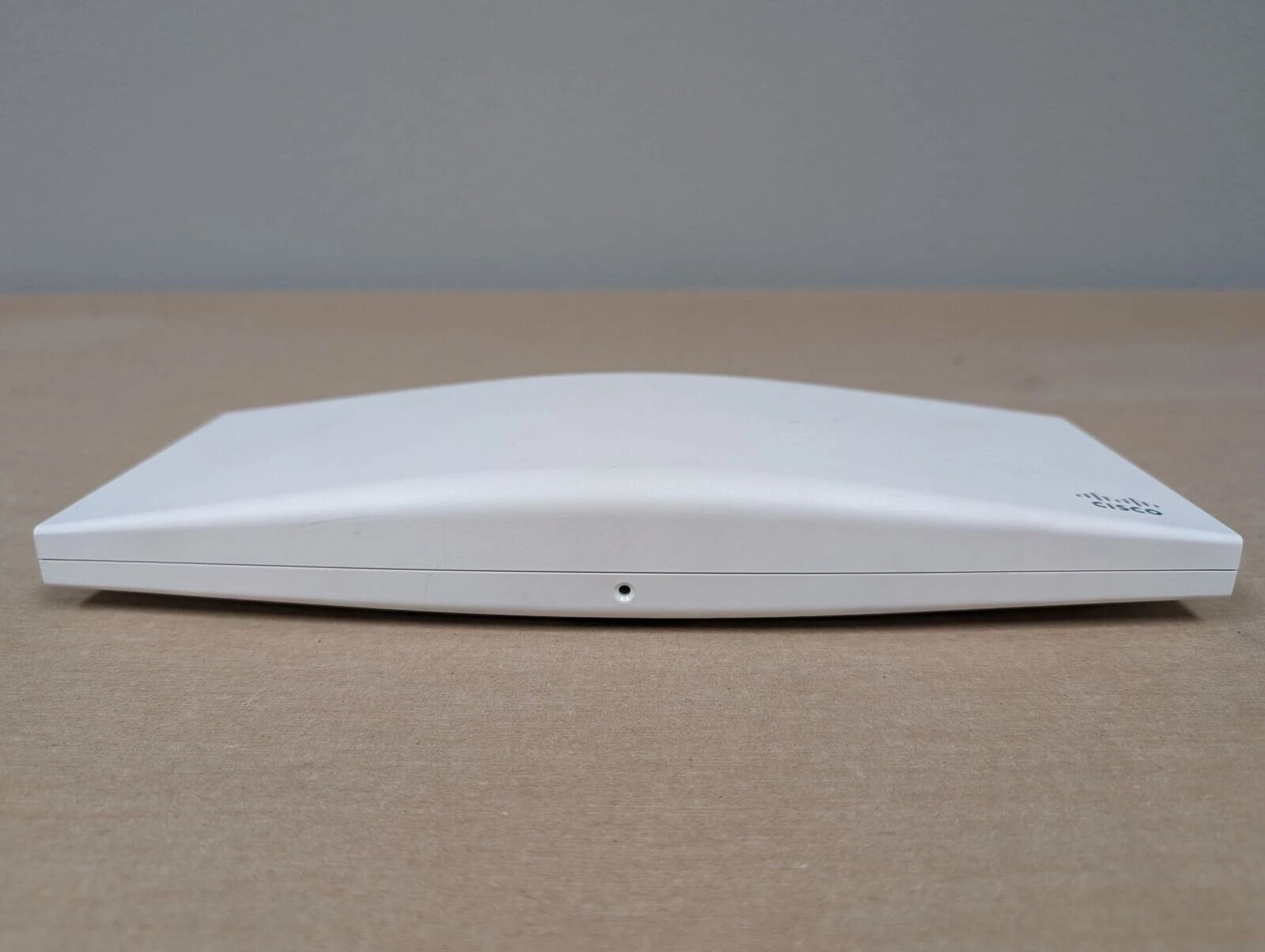 Meraki MR44-HW Wi-Fi 6 Indoor Access Point.